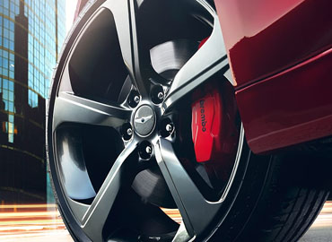Available 19-Inch Sport Alloy Wheels