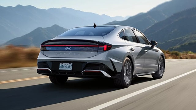 2026 Hyundai Sonata Hybrid performance