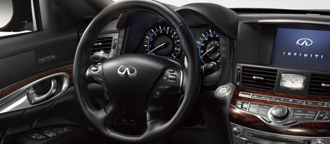 2019 INFINITI Q70 leather-wrapped, sport stitched steering wheel