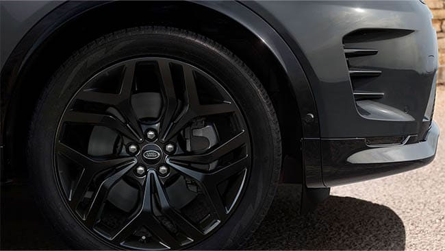 2026 Land Rover Discovery Sport appearance