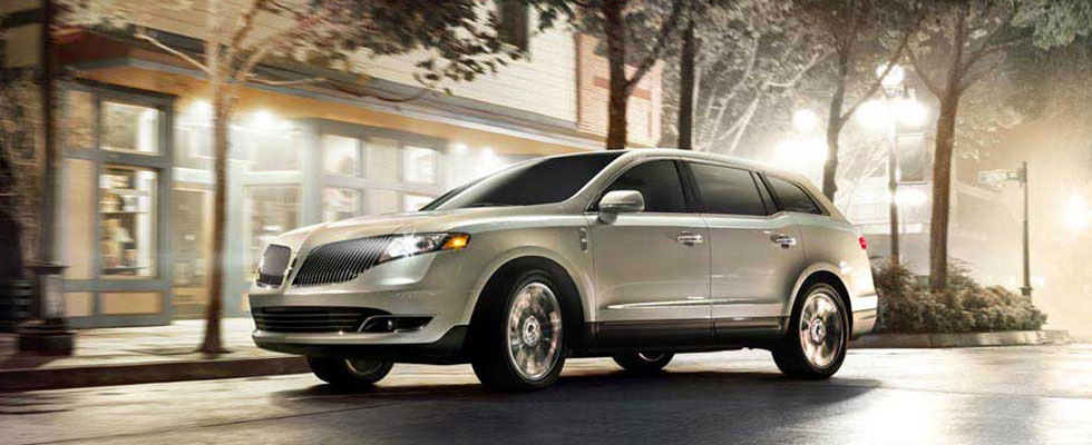 2016 Lincoln MKT Appearance Main Img