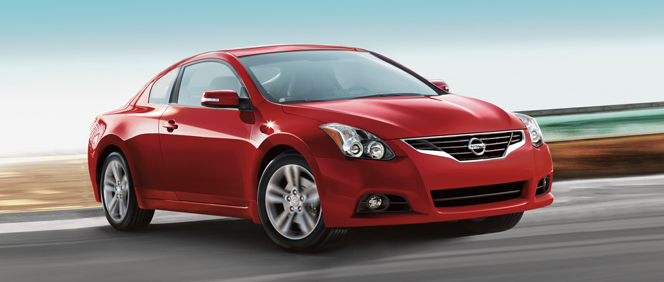 2013 Nissan Altima Coupe appearance