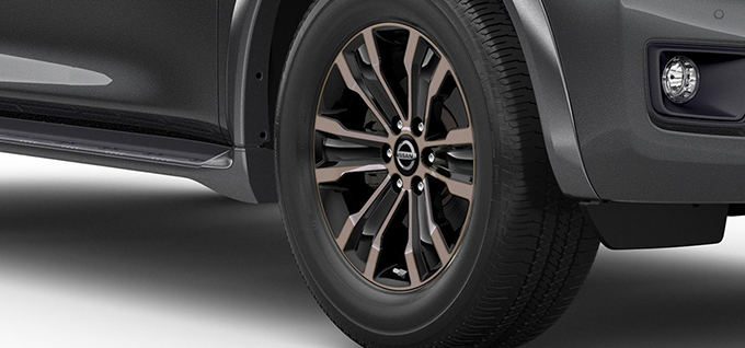 2018 Nissan Armada 20-inch wheels