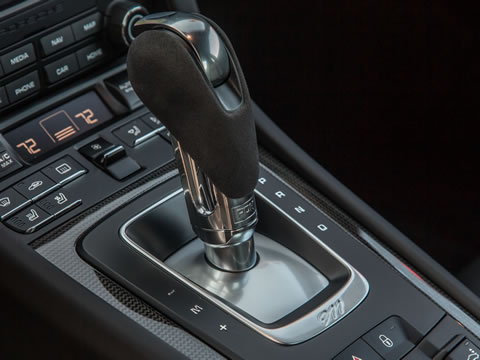 PDK: revised gear selector strategy and transmission programming