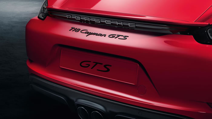 2017 Porsche 911 Carrera 4 GTS