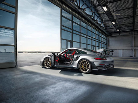 2019 Porsche 911 GT2 RS comfort