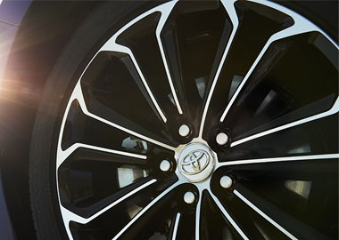 2015 Toyota Corolla alloy wheels