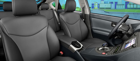 2015 Toyota Prius Plug-in Hybrid seats