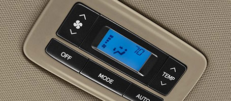 2015 Toyota Sienna climate control