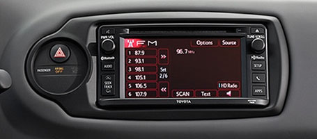 2016 Toyota Yaris CD player with HD Radio