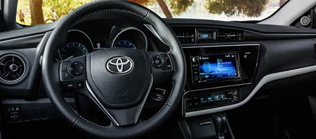2017-Toyota-Corolla-iM Piano-Black Accents and Fluid Dashboard