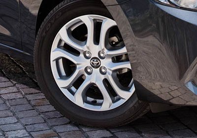 2017 Toyota Yaris Alloy Wheels