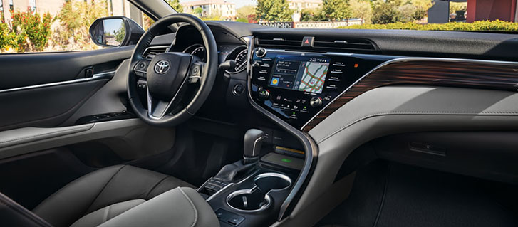 2020 Toyota Camry Hybrid comfort