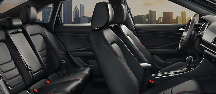 Comfort Sport Seats With Contrast Stitching