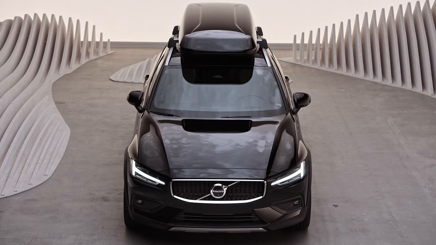 2026 Volvo V60 Cross Country Appearance Main Img
