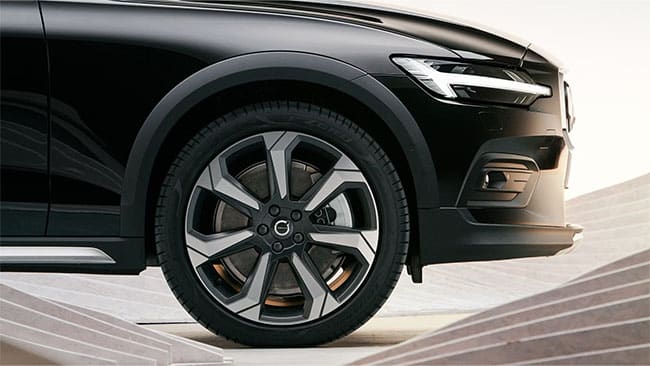 2026 Volvo V60 Cross Country appearance