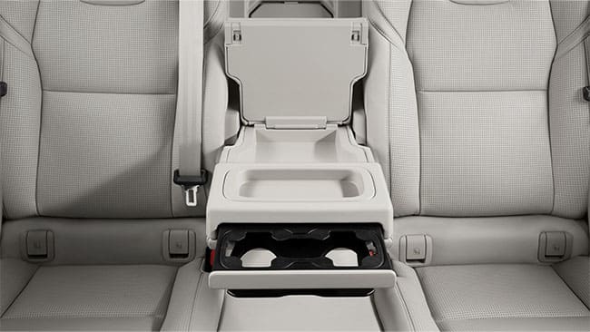 2026 Volvo V90 Cross Country comfort