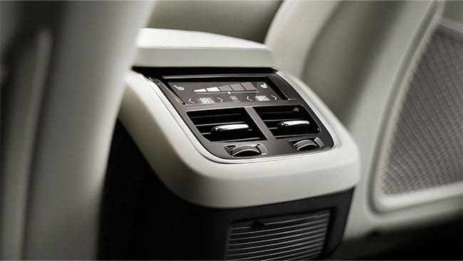 2026 Volvo V90 Cross Country comfort