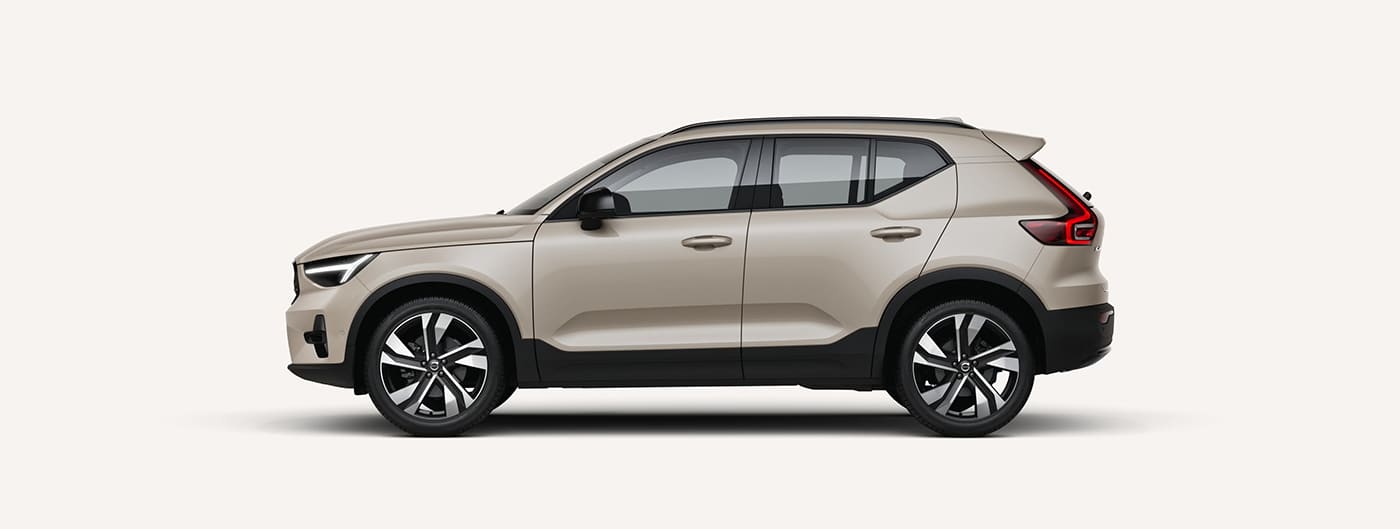 2026 Volvo XC40 Main Img
