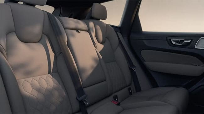 2026 Volvo XC60 Plug-in Hybrid comfort
