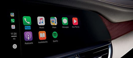 Apple CarPlay™ and Android Auto™