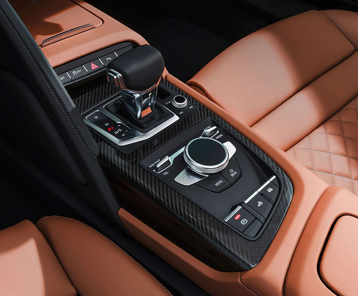 2022 Audi R8 Spyder technology