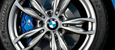 2016 BMW 2 Series M235i xDrive Convertible performance