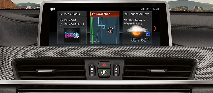 BMW iDrive With Touchscreen Display
