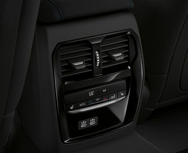 2022 BMW 3 Series 330i Sedan comfort