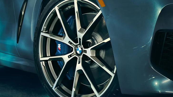 2022 BMW 8 Series M850i xDrive Coupe performance