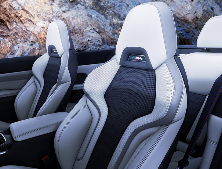 2022 BMW M Models M4 Convertible comfort