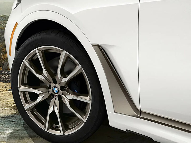 2022 BMW X Models X7 M50i appearance