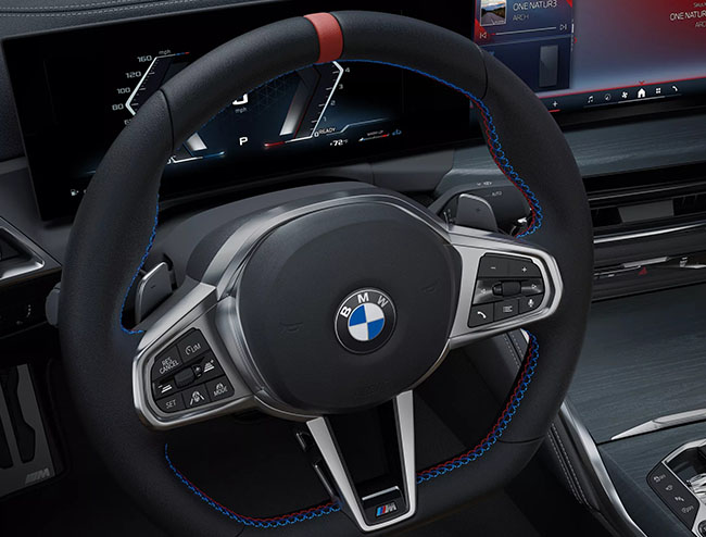 2025 BMW 4 Series M440i Convertible comfort