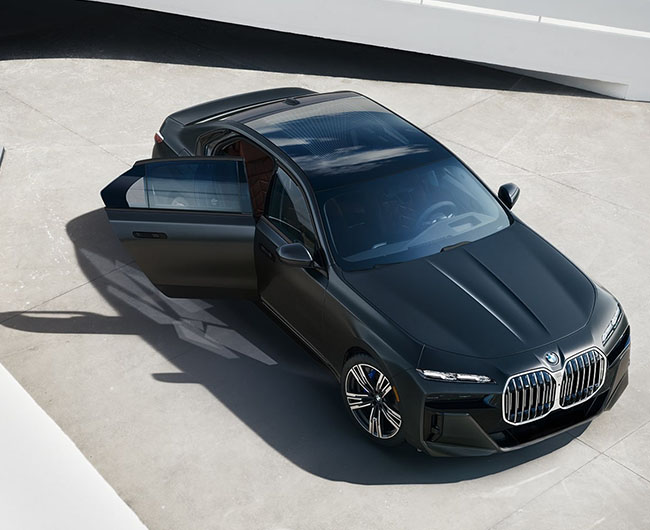 2025 BMW 7 Series 750e xDrive Sedan appearance