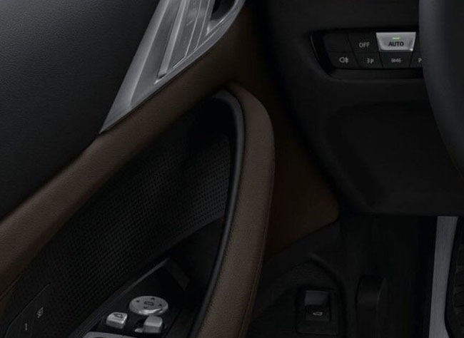 2025 BMW M Models M4 Coupe comfort