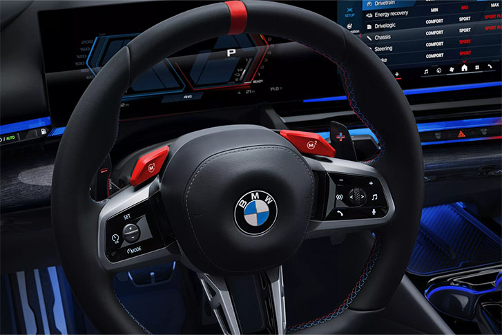 2025 BMW M Models M5 Touring comfort