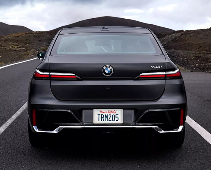 2026 BMW 7 Series 740i Sedan appearance