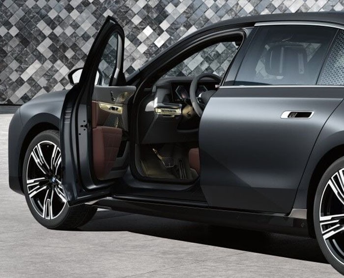 2026 BMW 7 Series 740i Sedan comfort