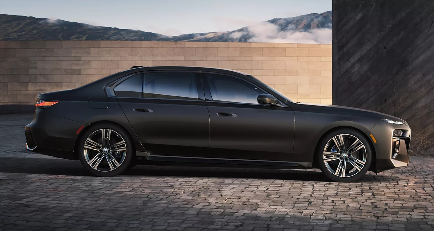 2026 BMW 7 Series Appearance Main Img
