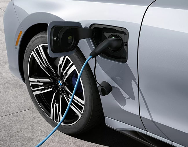 2026 BMW 7 Series 750e xDrive Sedan performance