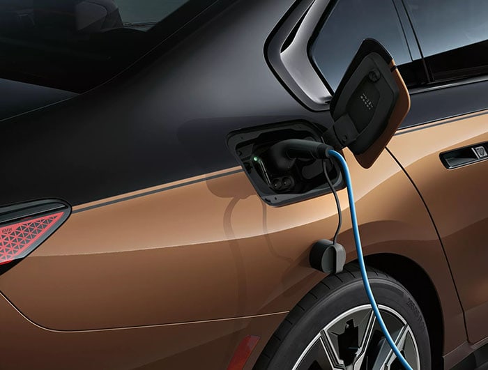 2026 BMW i Models i7 M70 performance