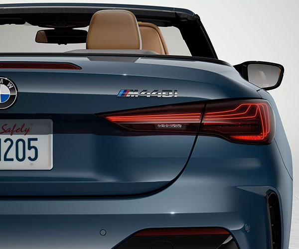 2027 BMW 4 Series M440i Convertible appearance