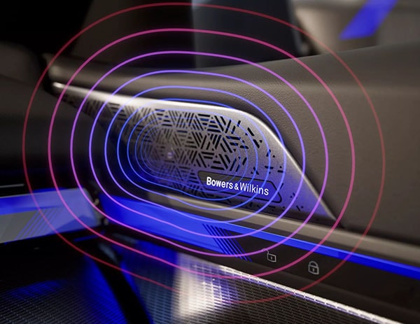 2027 BMW 5 Series 550e xDrive Sedan comfort