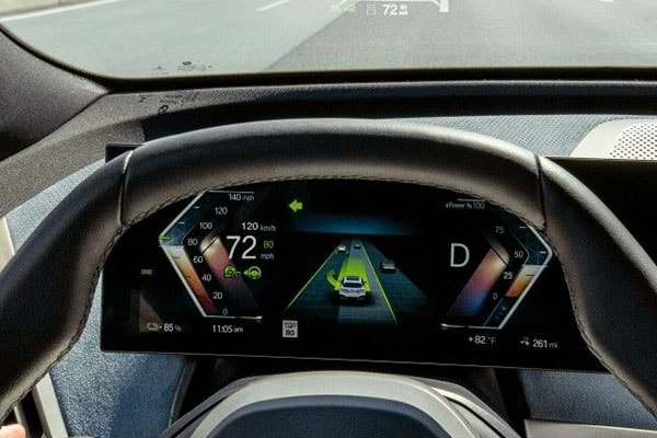 2027 BMW X Models X7 M60i safety