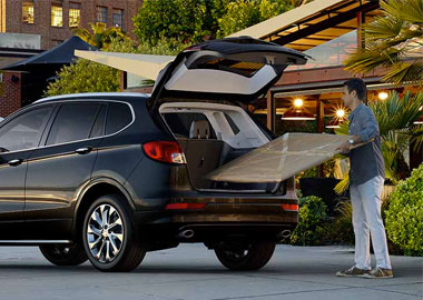 HANDS-FREE POWER LIFTGATE