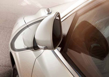 Power Heated Rearview Mirrors