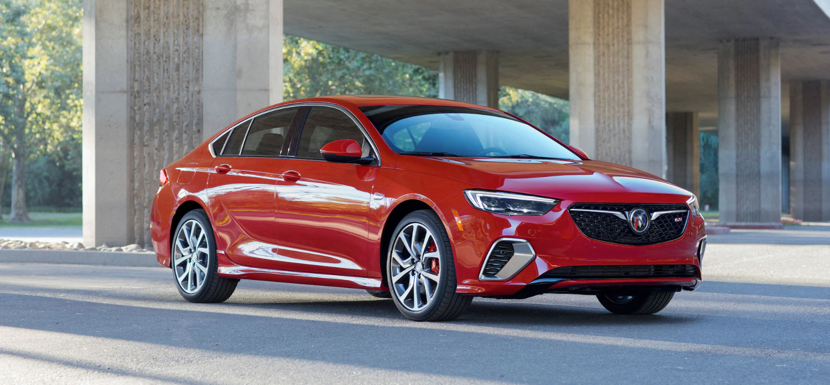 2020 Buick Regal GS Main Img