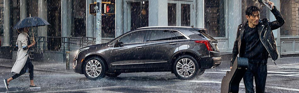 2017 Cadillac XT5 Safety Main Img