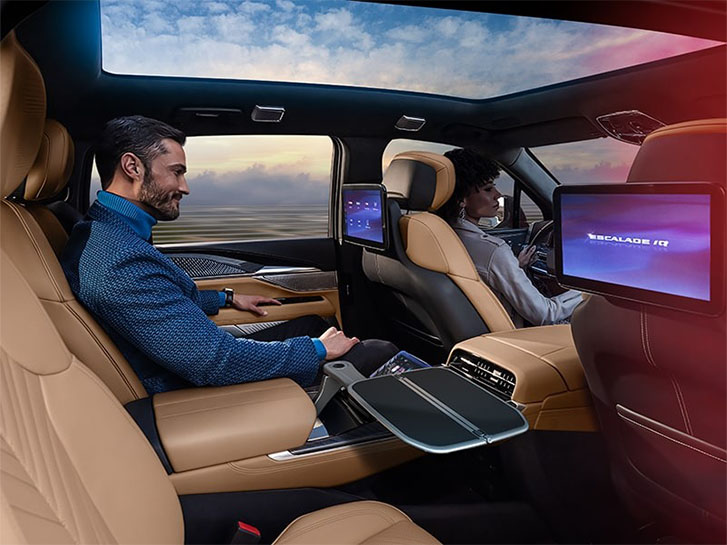 2025 Cadillac Escalade IQ comfort