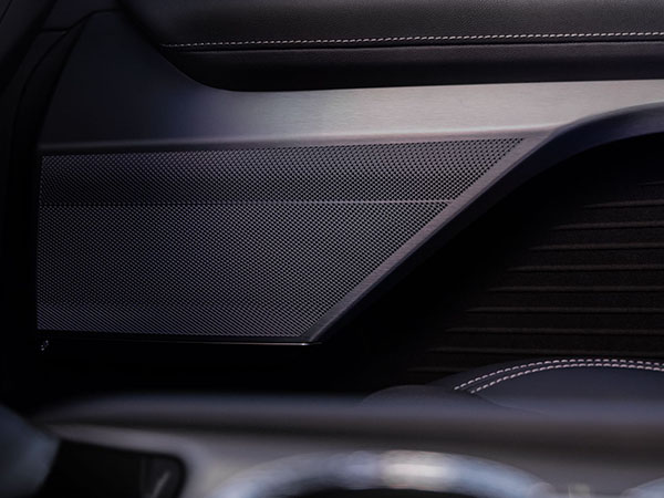 2027 Cadillac VISTIQ comfort